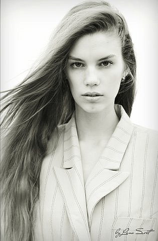 KRISTINA GONCHAROVA (DIRECT B)