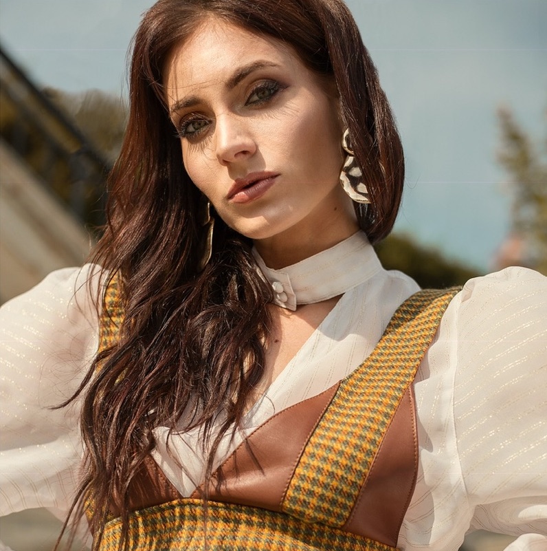 Виктория Урсати